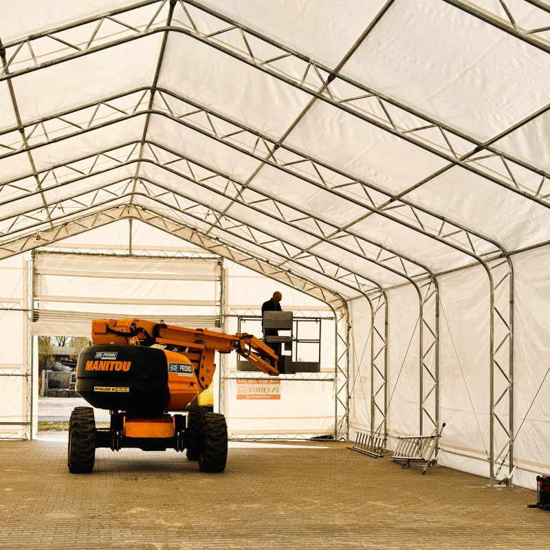 Workshop tent halls